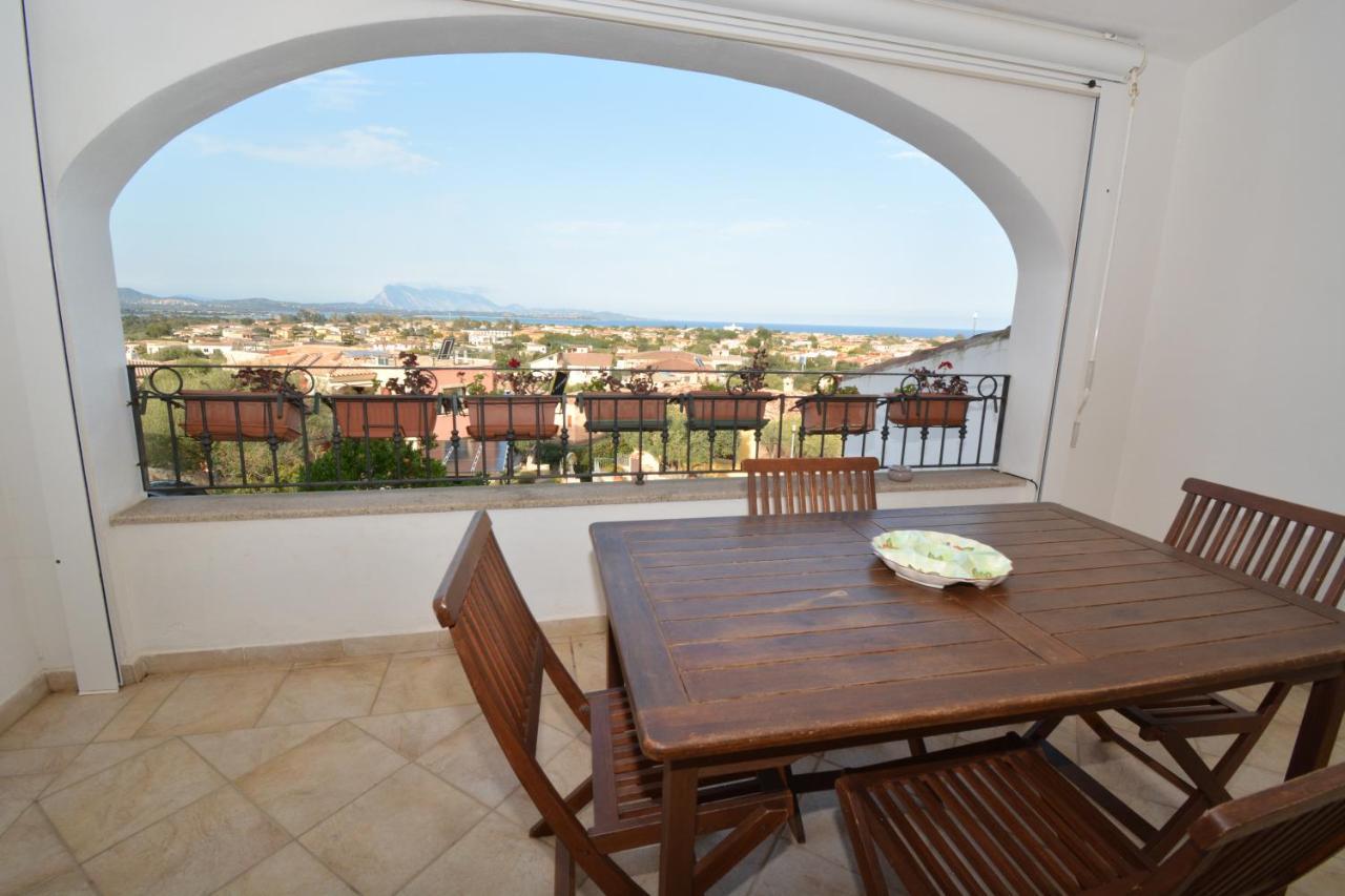 Citai Con Splendida Vista Mare Apartamento San Teodoro  Exterior foto